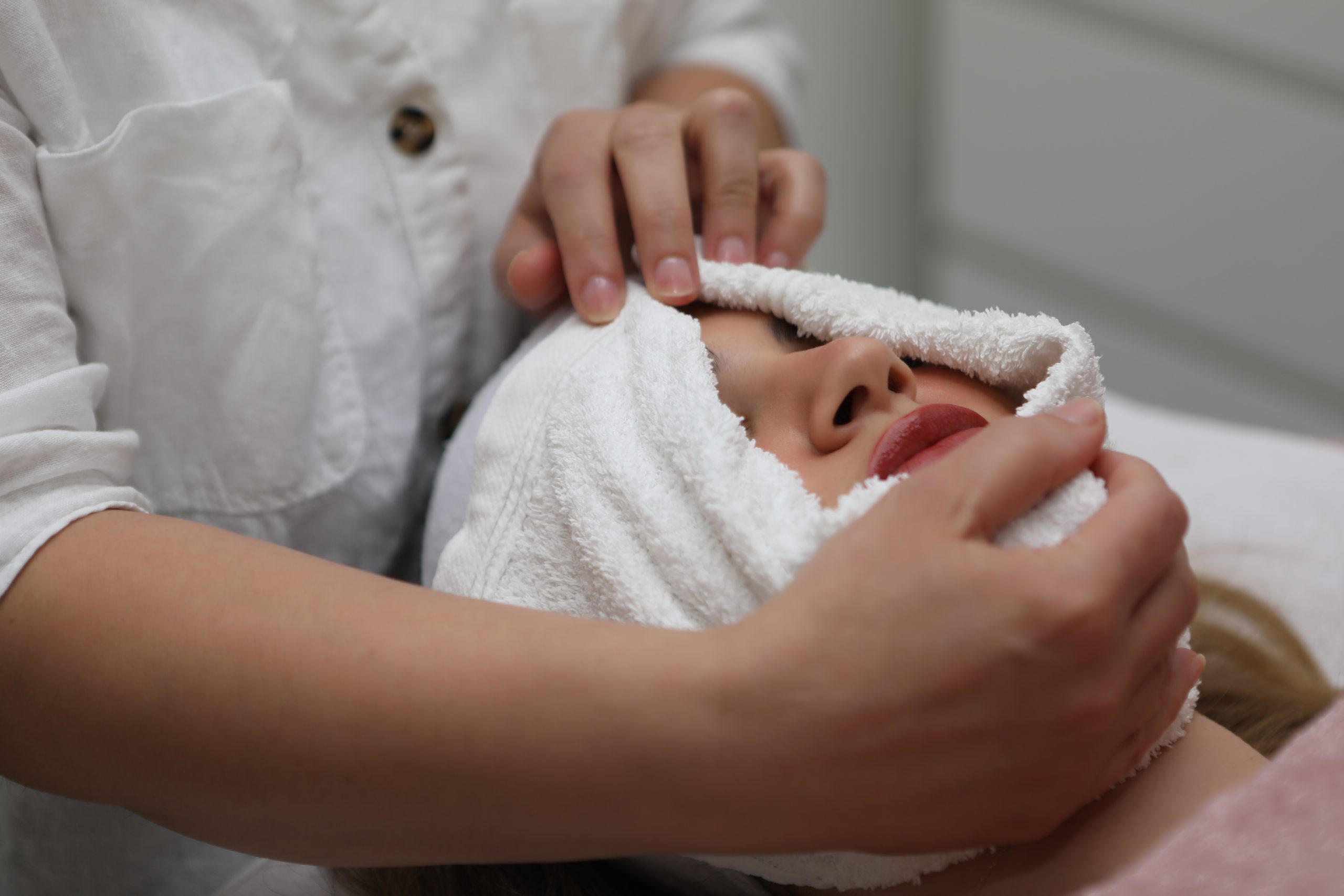 Karizmabeauty.nl - Gezichtsbehandelingen